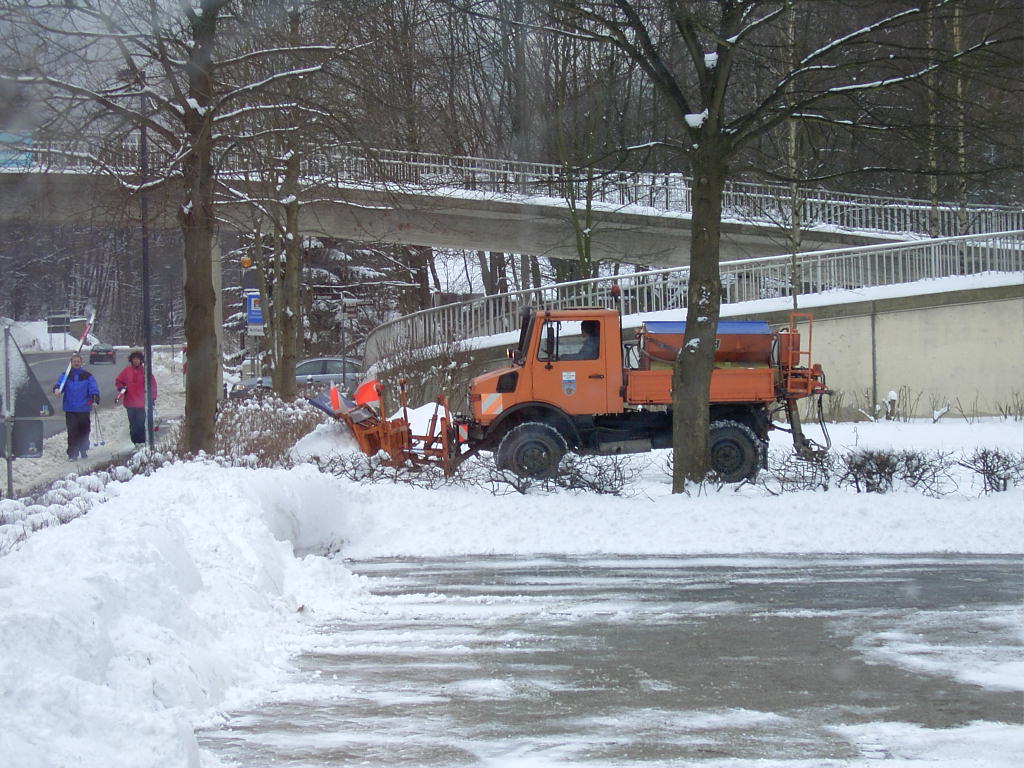 GS - H 828 Winterdienst 2.JPG