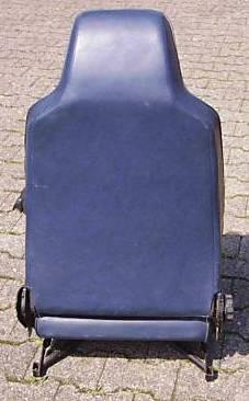 Fahrersitzhinten.JPG