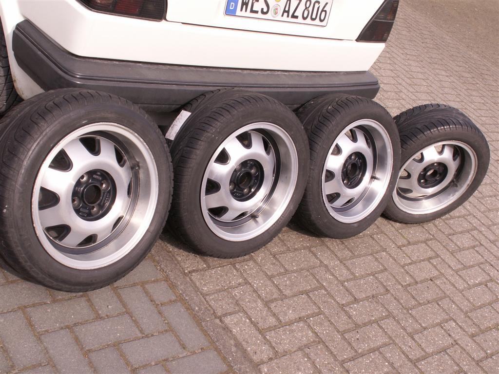 PICT0588 (Large).JPG