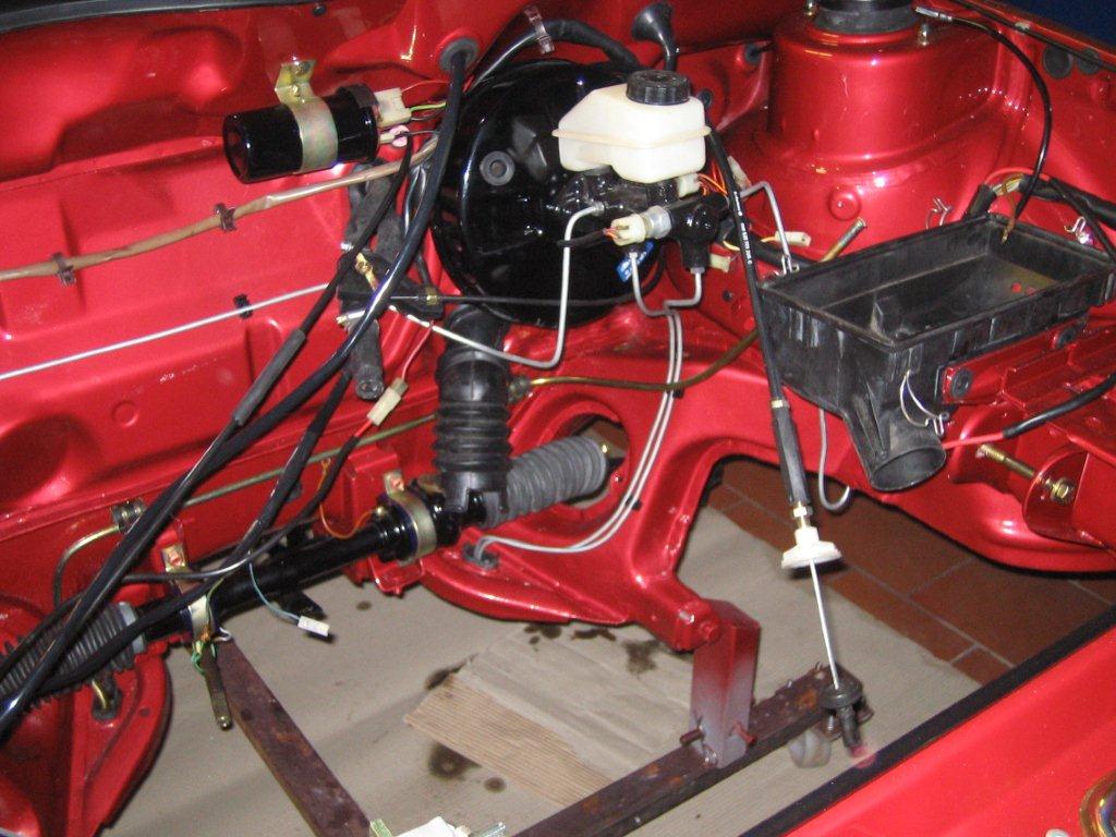 Motorraum 5.jpg
