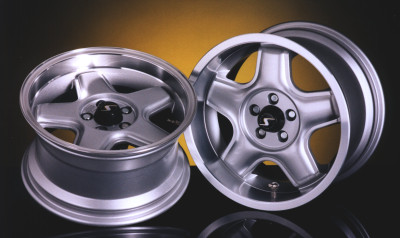 Modern-Line-15Zoll.jpg (914.52 KiB) 4248 mal betrachtet Schmidt